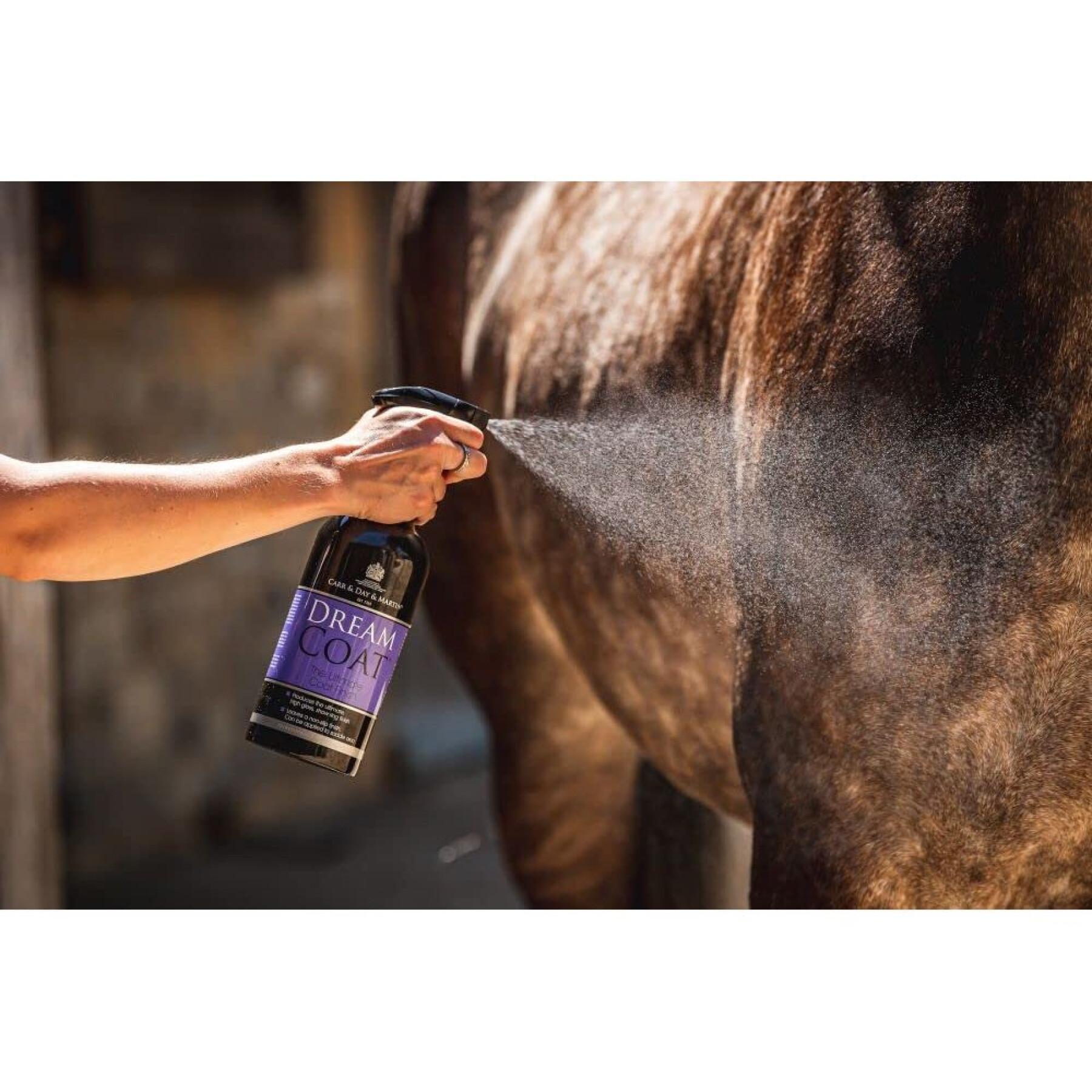 Shampoing pour cheval en flacon aluminium Carr&Day&Martin Dreamcoat ultimate coat finish 1l