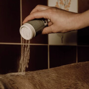 Shampoing moussant en pourdre pour chien Nellumbo